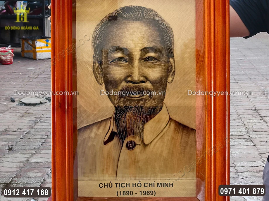 Từng đường n&eacute;t được đ&ocirc;i b&agrave;n tay t&agrave;i hoa của c&aacute;c nghệ nh&acirc;n chăm ch&uacute;t tỉ mỉ, tinh xảo